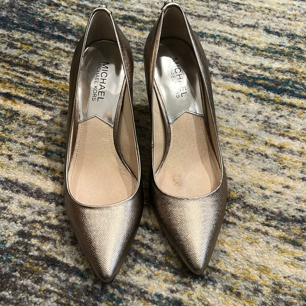 Michael Kors silver/gold pumps. Worn once, like new. Size 7.